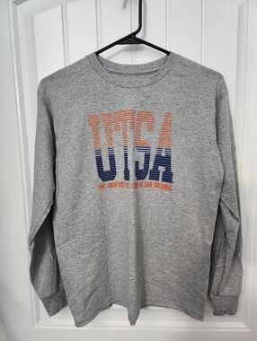 Champion Grey Long Sleeve "UTSA" Graphic Tee, Youth Size Large